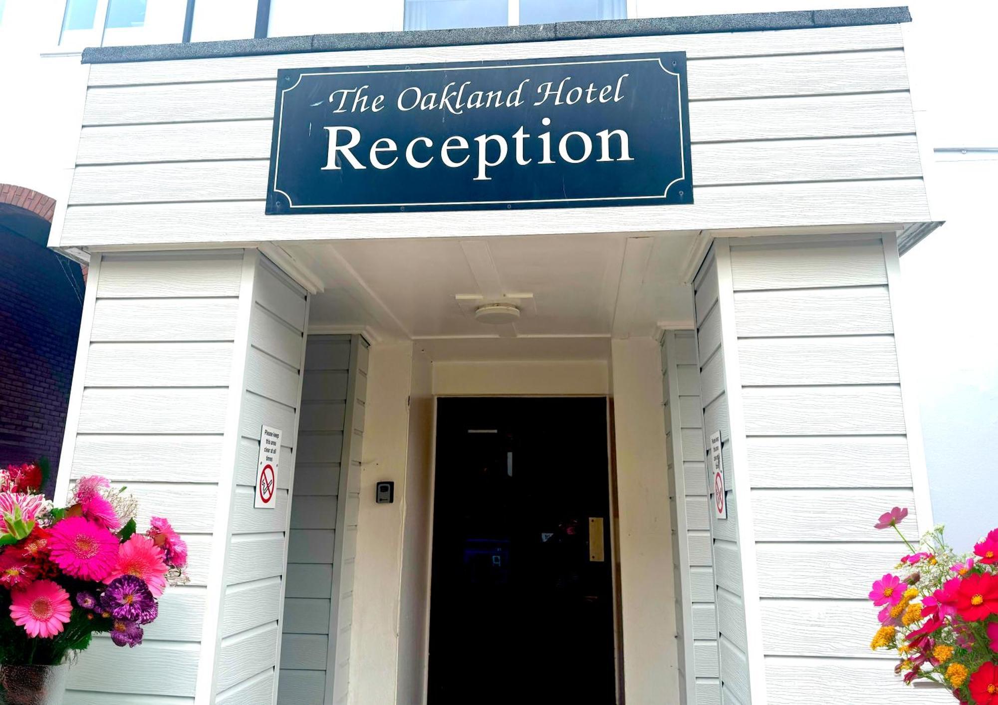 The Oakland Hotel Woodham Ferrers Exteriör bild