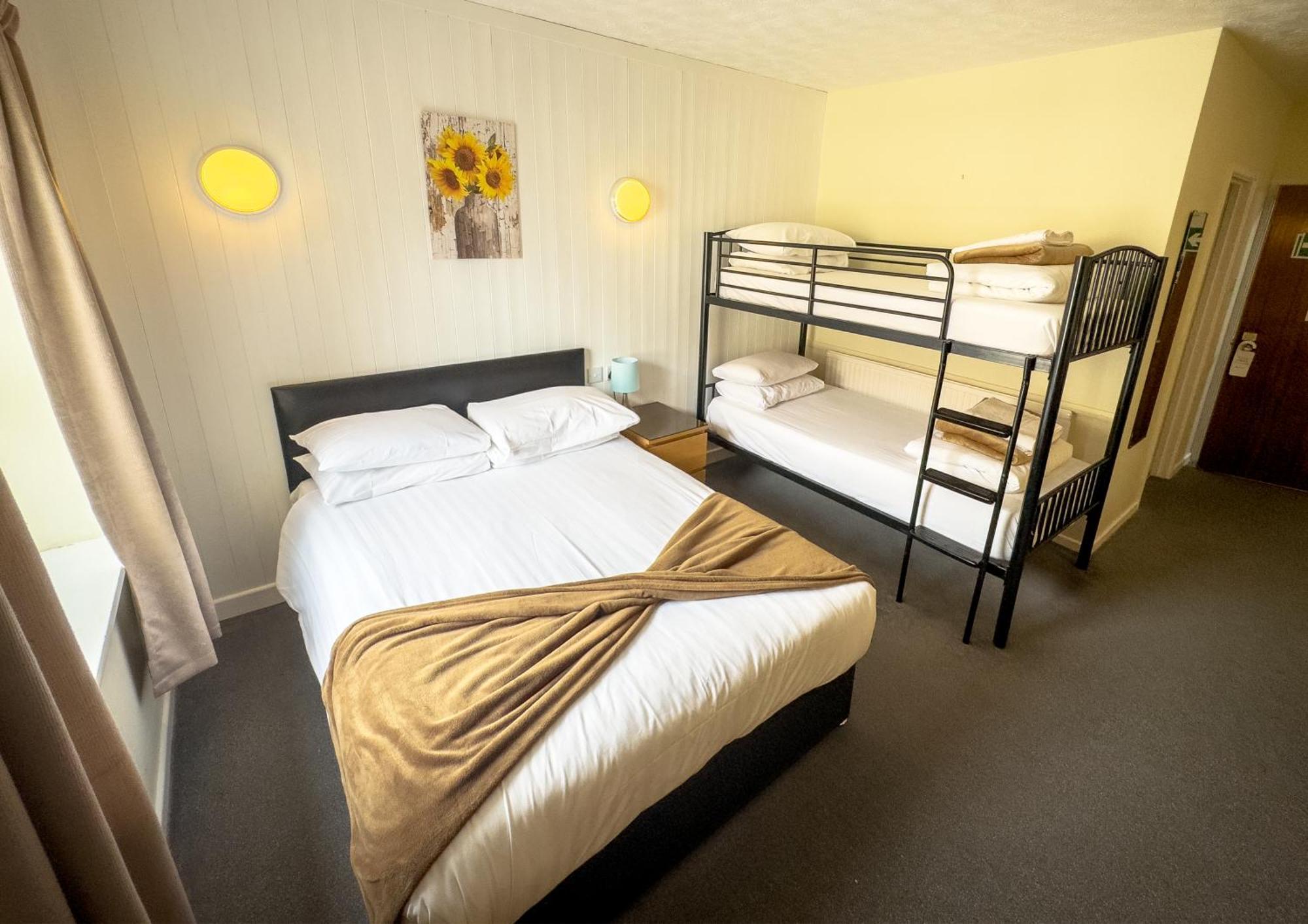 The Oakland Hotel Woodham Ferrers Exteriör bild